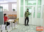 В Добрянской школе № 3 турникетов нет, на входе дежурит вахтёр. В учреждении ведётся видеонаблюдение. / Фото Леонида Первушина